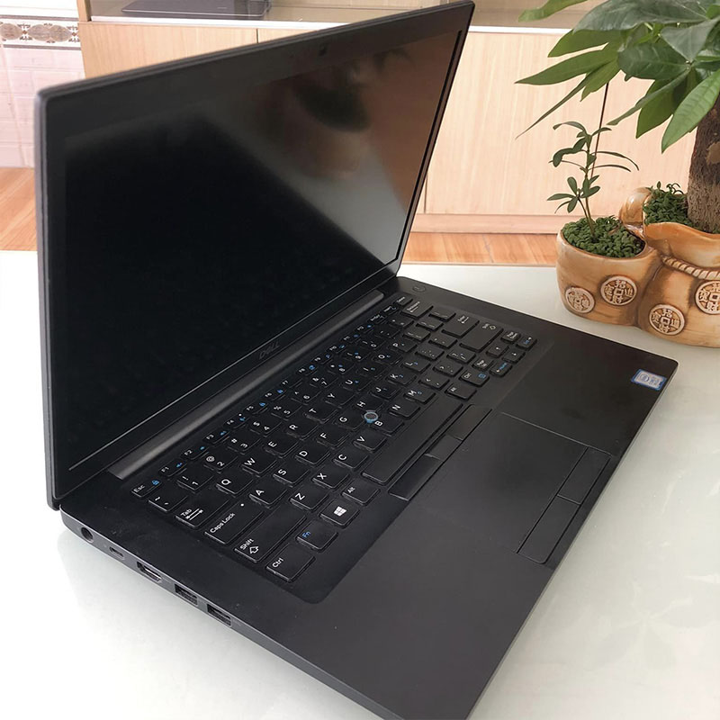 Used Dell Latitude E7490 Laptop – Core i7, Like New 85%