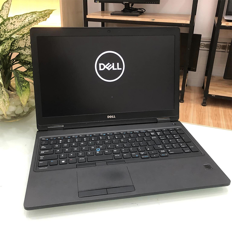Used Dell Precision M3520 Laptop – Core i7, Like New 80%