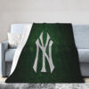 New York Yankees Blanket - Sherpa Blanket for Gift - Lightweight new york yankees blanket sherpa blanket for gift lightweight ver 70