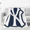 New York Yankees Blankets - Sherpa Blanket for Sofa - Cozy (Queen Size) new york yankees blankets sherpa blanket for sofa cozy queen size ver 42